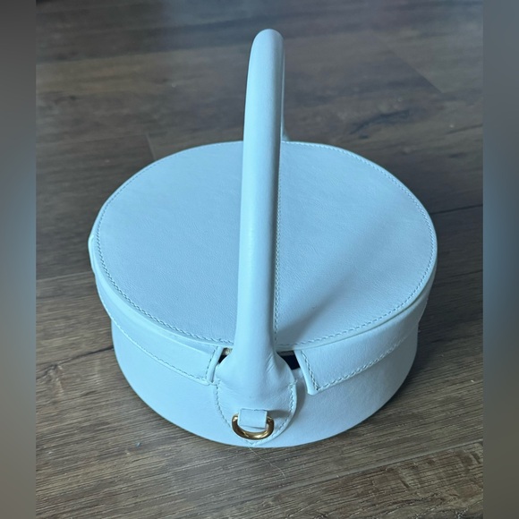 JACQUEMUS-AUTHENTIC Imported (NWT) White Leather La Boîte à Gateaux Hand Bag - Picture 8 of 16